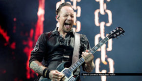 Bis mindestens 2028 ist die Deutsche Telekom mit MagentaMusik der Streamingpartner des Festivals Rock am Ring. Auf MagentaTV gibt’s kostenlose Übertragungen aus der Eifel, wo in diesem Jahr u.a. Volbeat mit Frontmann Michael Poulsen sowie die Bands Linkin Park und Iron Maiden auftreten. (Foto © Universal Music/Ross Halfin)