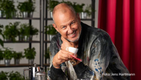 Am heutigen Donnerstag, den 15. Dezember zeigt Kabel Eins eine neue Ausgabe von „Rosins Restaurants – ein Sternekoch räumt auf“. Sein neuester Fall führt Frank Rosin in den Taunus, wo der italienische Koch Antonio Cicchino dringend die Hilfe seines berühmten Kollegen benötigt. (Foto: Jens Hartmann)