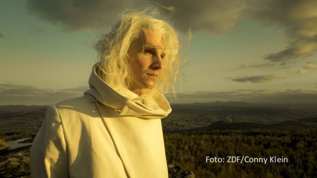 Ausgewählte Beiträge aus der „Märchenperlen“-Filmreihe von ZDF und Provobis werden ab dem 22. Dezember in neu produzierten Hörspielversionen veröffentlicht. Prominente Mitwirkende aus den Filmen wie Sabin Tambrea, Armin Rohde und Maria Simon treten als Erzählfiguren auf. (Foto: ZDF/Conny Klein)