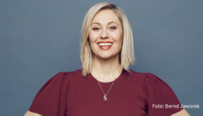 Moderatorin Ruth Moschner ist heute zu Gast in der „NDR Talk Show“. Dabei spricht sie u.a. über ihren offenen Brief an die Bundesregierung, in dem sie eine konsequentere strafrechtliche Verfolgung von sexuellen Belästigungen im Internet einfordert. (Foto: Bernd Jaworek)