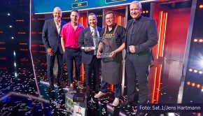 Im Finale der zehnten Staffel von „The Taste“ sicherte sich Kandidat Jari aus dem Team von Tim Raue den Gesamtsieg. Frank Rosin, der mit Raue, Alexander Kumptner und Alexander Herrmann wieder das Coach-Quartett gebildet hatte, verabschiedete sich nach zehn Jahren von der Sat.1-Show. (Foto: Sat.1/Jens Hartmann)