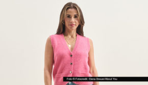 Unter dem Namen „Sálea“ gibt’s ab dem 6. März eigene Mode von ESC-Star Sarah Engels. Die Entertainerin, die im Mai für Deutschland singen wird, betont, dass die bei About You erhältliche Kollektion kein Projekt sei, auf dem einfach nur ihr Name steht. (Foto © Fotocredit: Elena Breuer/About You)