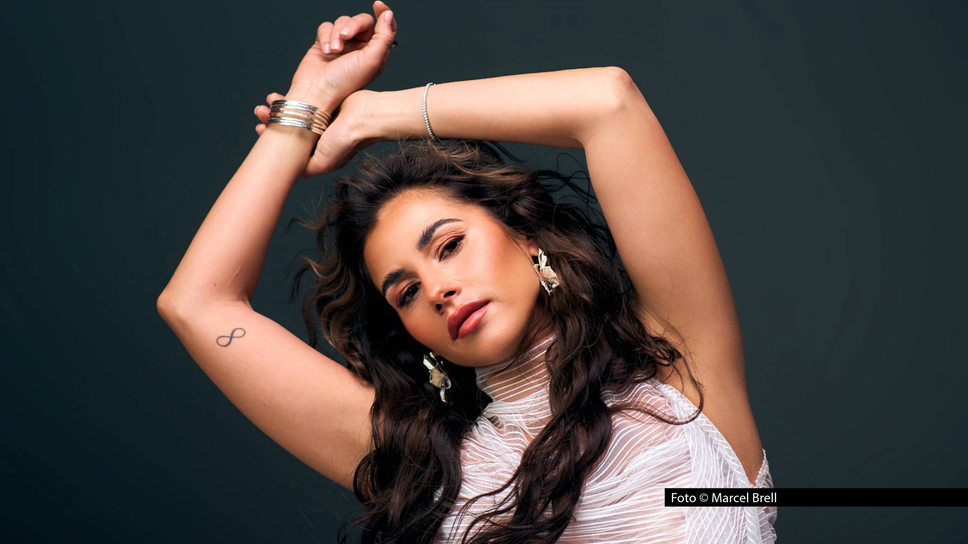 Sarah Engels meldet sich am heutigen 22. August mit ihrem Doppelalbum „Strong Girls Club“ zurück, auf dem sie erstmal deutsche und englische Songs vereint. Schon am Samstag präsentiert sie ihre aktuelle Single „Gimmer! Gimme! Gimme!“ live in der „Giovanni Zarrella Show“. Foto © Marcel Brell