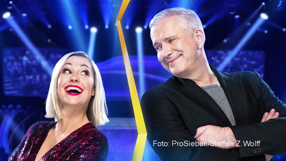Zum Jahresabschluss räumt ProSieben seinen Samstagabend noch einmal für „Schlag den Star“ frei. Diesmal gibt’s ein Duell „Frau gegen Mann“ zwischen Moderatorin Ruth Moschner und Spitzenkoch Alexander Herrmann. (Foto: ProSieben/Steffen Z. Wolff)