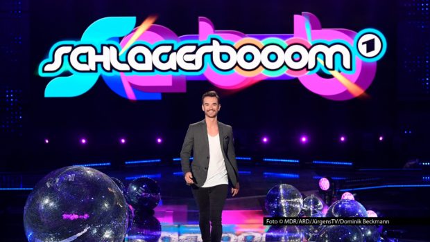 Am 18. Oktober präsentiert Entertainer Florian Silbereisen live im Ersten eine neue „Schlagerbooom“-Ausgabe. Unter dem Motto „Alles funkelt! Alles glitzert!“ treten am Abend u.a. Andrea Berg, Roland Kaiser, die Band Unheilig, Alina und die No Angels auf. Foto © MDR/ARD/JürgensTV/Dominik Beckmann
