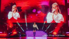 Die „Schlagernacht des Jahres“ tourt derzeit durch die großen Hallen. Am vergangenen Samstag wurde die Show in Oberhausen mit u.a. Sarah Engels, Thomas Anders, Howard Carpendale und Matthias Reim fürs TV aufgezeichnet. RTLup strahlt sie am 7. Dezember aus. (Foto: RTLup/David Stöckl)
