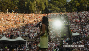 Die „Schlagernacht des Jahres“ fand am 10. Juni in der ausverkauftem Waldbühne in Berlin statt. Zu den Highlights zählten u.a. die Auftritte von Sarah Engels, Vicky Leandros, DJ Ötzi und Matthias Reim. Einen Mitschnitt des Musikfestes gibt’s auch am 26. Juni bei RTLup zu sehen. (Foto: Basti Sevastos)