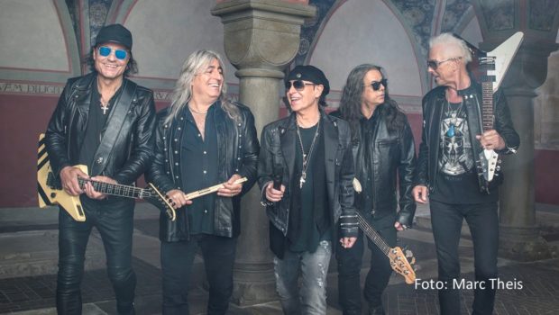 Die Scorpions, die auf ihr 60-jähriges Bandjubiläum zusteuern, sind einer der Headliner beim Wacken Open Air 2024, das am 31. Juli beginnt. Die Telekom überträgt den Auftritt von Klaus Meine und Co. sowie zahlreiche weitere Festival-Shows live bei MagentaTV und auf weiteren Plattformen. (Foto: Marc Theis)