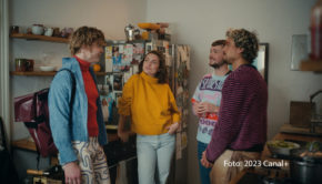 Bei MagentaTV ist ab dem 28. Juli die neue Miniserie „Sexplanation“ zu sehen. In sechs Episoden geht‘s in einer Mischung aus Doku-Ratgeber und fiktiver Handlung um alles Wichtige rund um die Themen Liebe, Sex, Dating und Freundschaft. (Foto: 2023 Canal+)