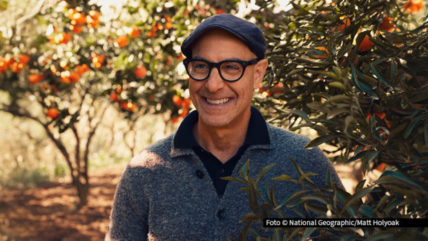 In diesem Mai geht National Geographic gemeinsam mit dem US-Schauspieler Stanley Tucci auf eine kulinarische Entdeckungsreise durch Italien. Die fünfteilige Doku-Serie zeigt die Geheimnisse der italienischen Küche und zeigt die Geschichten hinter den traditionellen Rezepten. Foto © National Geographic/Matt Holyoak
