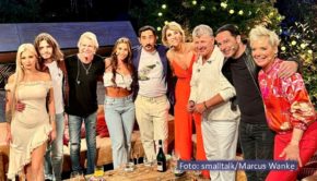 Die erste Ausgabe der Show „Sing meinen Schlager“ zeigt Vox am 20. Oktober. Moderatorin Inka Bause begrüßt dazu u.a. Marie Reim, Julian Reim, Sarah Engels, Eko Fresh, Anna-Maria Zimmermann, Semino Rossi und Bülent Ceylan. Sie alle singen Songs von Matthias Reim.