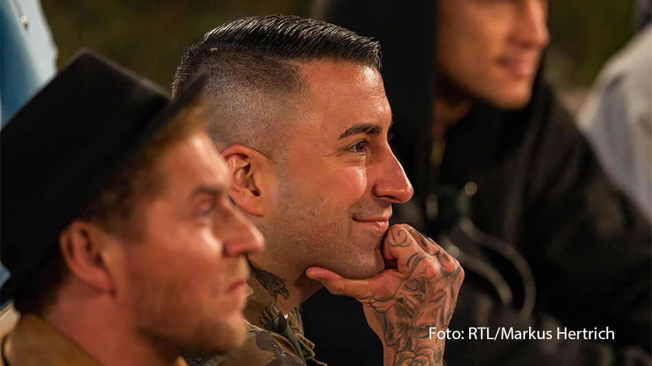 „Sing meinen Song – Das Tauschkonzert“ geht am 7. Mai in die dritte Runde und stellt die Düsseldorfer Punkrockband Broilers bzw. deren Frontmann Sammy Amara in den Mittelpunkt. Musiker-Kollegen wie Tim Bendzko, Eko Fresh und Joy Denalane präsentieren ihre Neuinterpretation von Broilers-Songs. (Foto: RTL/Markus Hertrich)