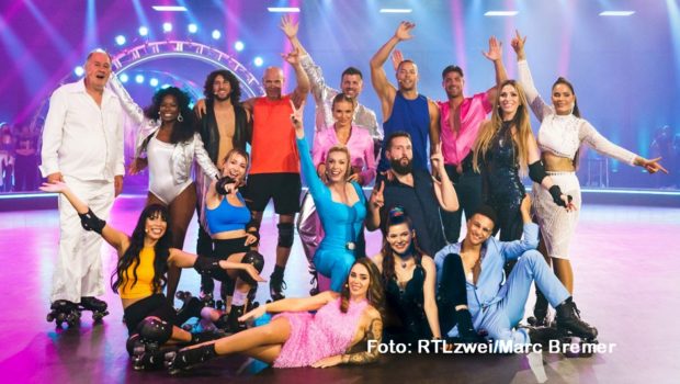 Im kommenden Herbst geht die neue Show „Skate Fever – Stars auf Rollschuhen“ bei RTLzwei an den Start. Dem ganz besonderen Tanzwettbewerb stellen sich 16 Prominente, darunter Anna-Carina Woitschack, Thorsten Legat, Gülcan Kamps und Prince Damien. (Foto: RTLzwei/Marc Bremer)