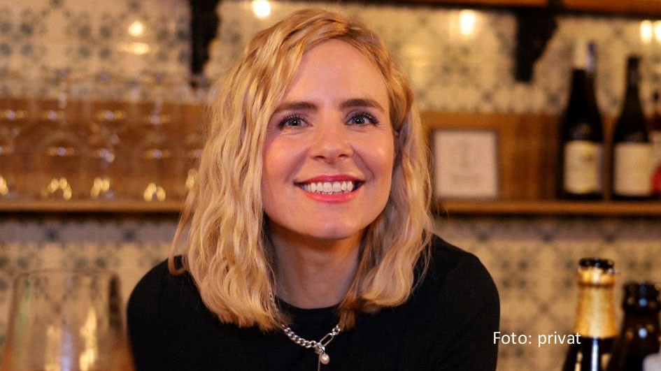 Ihre Sendetage von der Fußball-Europameisterschaft im Sommer 2024 rundet die ARD mit einem thematisch passenden Kneipenquiz am späten Abend ab. „Sportschau“-Moderatorin Stephanie Müller-Spirra führt als Quizmasterin durch das Geschehen, das sich in einer Gaststätte in Bochum abspielen wird. (Foto: privat)