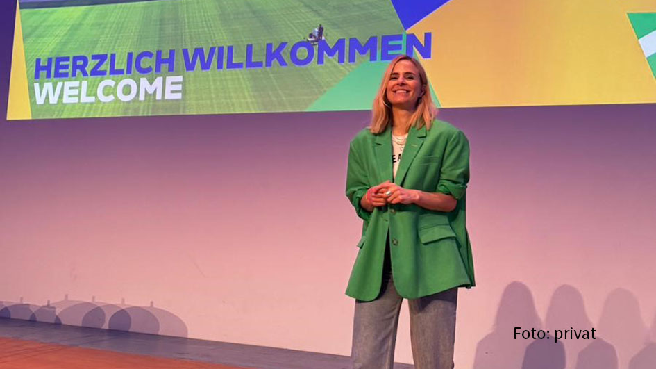„Sportschau“-Moderatorin Stephanie Müller-Spirra war am vergangenen Wochenende in Thüringen und Sachsen unterwegs. Sie führte durch die „Goldene Nacht des Thüringer Sports“ und war in Leipzig beim ersten großen Treffen der freiwilligen Helferinnen und Helfer der EURO 2024. (Foto: privat)