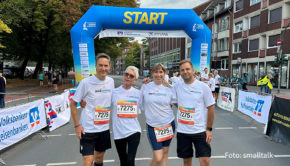 Beim 22. Volksbank-Münster-Marathon lief Sven Lorig gemeinsam mit Claudia Bebernick, Miriam Vogt und Jonathan Schmid in einem Staffelteam der José Carreras Leukämie-Stiftung für den guten Zweck. Unter den 1.600 Teilnehmerstaffeln landete das Quartett um den Moderator unter den ersten 500. (Foto: smalltalk)