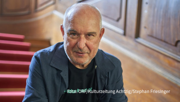 Im Rahmen der Tage der deutschsprachigen Literatur präsentiert sich Klagenfurt ab dem 26. Juni zum 48. Mal als Hauptstadt der Literatur. Im Mittelpunkt steht dabei der Ingeborg-Bachmann-Preis. Vor laufenden Kameras beurteilt die Jury um Klaus Kastberger die Texte von 14 Autorinnen und Autoren. (Foto: ORF/Kulturzeitung Achtzig/Stephan Friesinger)