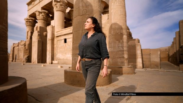 Am Sonntag, den 5. Oktober startet bei National Geographic die sechste Staffel von „Tal der Könige: Ägyptens verlorene Schätze“. In den neuen Folgen geht’s gemeinsam mit führenden Archäologinnen und Archäologen auf die Suche nach Artefakten, die spannende Einblicke über die einstige Hochkultur am Nil bringen sollen. Foto © Windfall Films