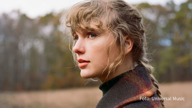 Die diesjährige Grammy-Verleihung ist auch in Deutschland live zu erleben. Möglich macht’s die Telekom. Die Gala wird in der Nacht zum 4. April von MagentaTV übertragen. Zu den Favoriten gehören u.a. Taylor Swift, Justin Bieber und ABBA. (Foto: Universal Music)
