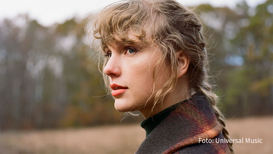 Die diesjährige Grammy-Verleihung ist auch in Deutschland live zu erleben. Möglich macht’s die Telekom. Die Gala wird in der Nacht zum 4. April von MagentaTV übertragen. Zu den Favoriten gehören u.a. Taylor Swift, Justin Bieber und ABBA. (Foto: Universal Music)
