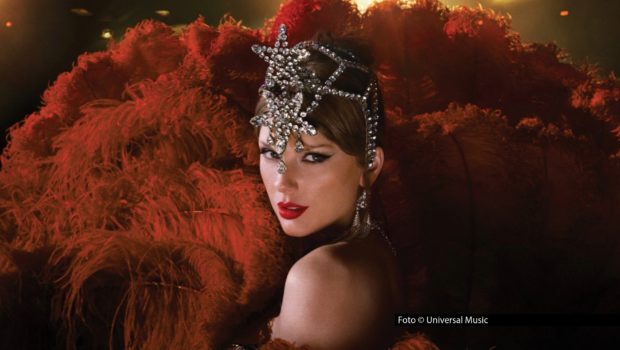 Die offiziellen Deutschen Musik-Jahrescharts sind da. Mit ihrem neuen Album The Life of a Showgirl hat es die US-amerikanische Popsängerin Taylor Swift auch in diesem Jahr erneut an die Spitze der Albumcharts geschafft. Foto: Universal Music