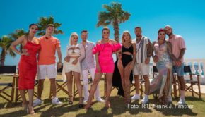 Bei RTL+ startet heute die zweite Staffel von „Temptation Island VIP“. Dem gegenseitigen Treuetest unterziehen sich diesmal Henrik Stoltenberg mit Freundin Paulina Ljubas, Kate Merlan und Boyfriend Jakub Jarecki, Juliano Fernandez mit Partnerin Sandra Janina sowie Emmy Russ und Freund Udo Bönstrup. (Foto: RTL/Frank J. Fastner)