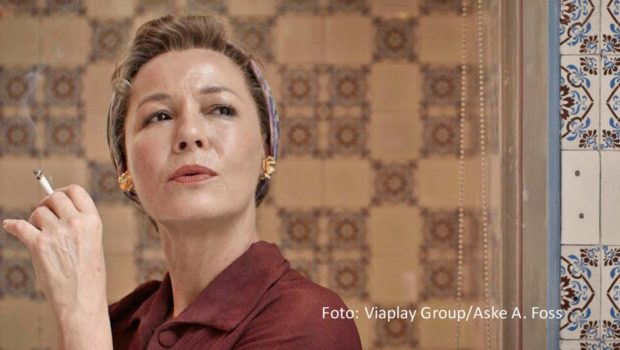 Am 6. März feiert die dänische Serie „The Dreamer – Becoming Karen Blixen“ ihre Deutschlandpremiere bei MagentaTV. Connie Nielsen spielt darin die berühmte „Jenseits von Afrika“-Autorin. Die Handlung konzentriert sich vor allem auf ihr Leben in den 1930er Jahren. (Foto: Viaplay Group/Aske A. Foss)