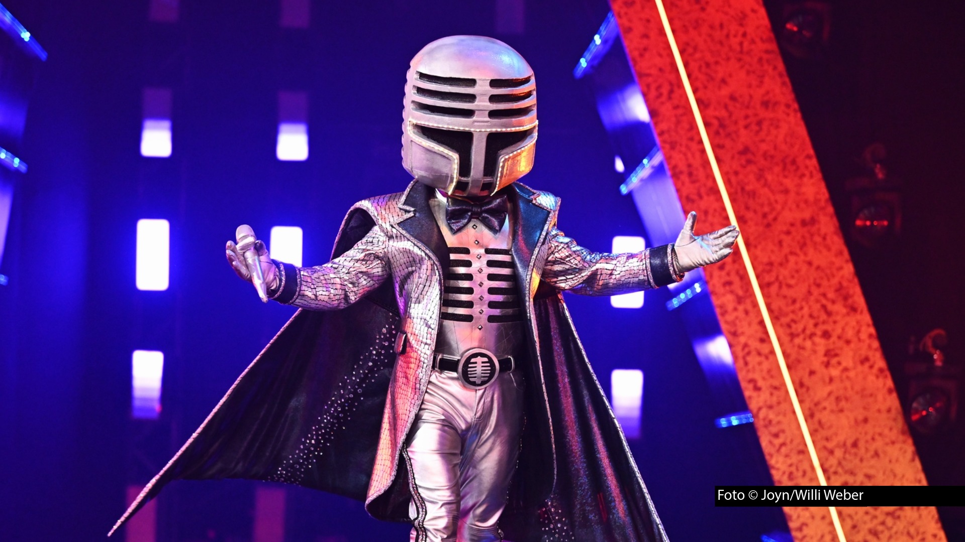 Bei „The Masked Singer” werden am 23. September zwei weitere Halbfinalplätze vergeben. Vier neue Masken gehen ins Rennen, darunter auch das singende Mikrofon „Mr. Mic“. Prominenter Gast am Ratetisch ist diesmal Musiker Michi Beck von der Hip-Hop-Formation Die Fantastischen Vier.