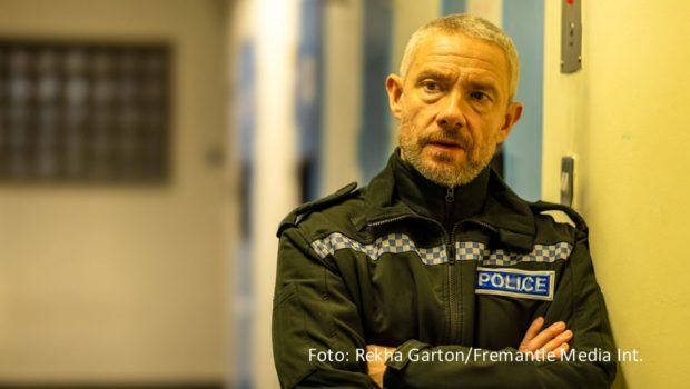 Auch in der zweiten Staffel der britischen Crime-Serie „The Responder“ muss sich Emmy-Preisträger Martin Freeman als Polizist Chris Carson mit dem abgründigen Nachtleben von Liverpool auseinandersetzen. MagentaTV zeigt die neuen Folgen ab dem 29. Juni. (Foto: Rekha Garton/Fremantle Media Int.)