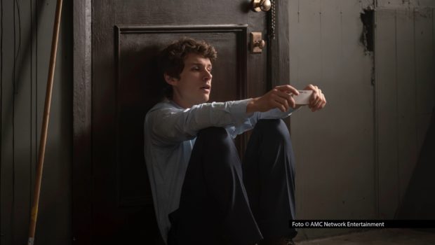 Ab heute sind exklusiv bei MagentaTV+ die ersten beiden Folgen von „Anne Rice’s Talamasca: The Secret Order“ zu sehen. In der Serienadaption von Anne Rices berühmter „Chronik der Vampire“ spielt der australische Schauspieler Nicholas Denton die Hauptrolle. Foto © AMC Network Entertainment