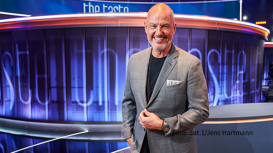 Frank Rosin kehrt als Gast-Juror zu „The Taste“ zurück und bringt seinen Ex-Kollegen Alexander Kumptner, Tim Raue und Alexander Herrmann sowie Nelson Müller neue Herausforderungen mit. Zu sehen gibt‘s das Comeback, dass es in sich hat, am 10. Mai um 20:15 Uhr in Sat.1. (Foto: Sat.1/Jens Hartmann)