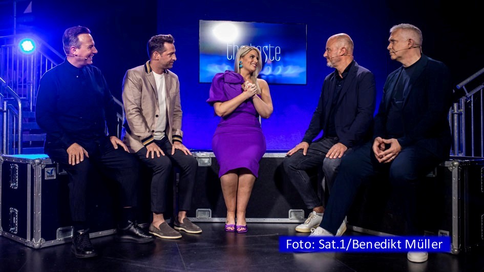 Zum letzten Mal in diesem Jahr begrüßt Moderatorin Angelina Kirsch am 20. Dezember die Coaches bei „The Taste“. Gelingt Titelverteidiger Tim Raue ein weiterer Staffelsieg? Oder ist diesmal einer seiner Kollegen Alexander Kumptner; Frank Rosin und Alexander Herrmann an der Reihe. Als Gastjuror gibt sich in jedem Fall der Wiener Drei-Sterne-Koch Juan Amador die Ehre. (Foto: Sat.1/Benedikt Müller)