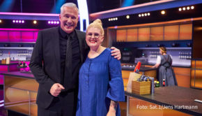 Heute Abend steigt bei Sat.1 das Finale der Kochshow „The Taste“. Als Gastjurorin ist Lisa Angermann dabei, die ehemalige Kandidatin von Coach Alexander Hermanns. Sie war „The Taste“-Siegerin des Jahres 2017. (Foto: Sat.1/Jens Hartmann)
