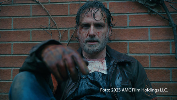Bei MagentaTV können sich die Zuschauerinnen und Zuschauer ab dem 26. Februar auf neue Abenteuer aus dem „The Walking Dead“-Universums freuen. Im Spin-Off „The Ones Who Live“ gibt’s ein Wiedersehen mit Rick Grimes und Michonne, die wie bereits in der Originalserie von Andrew Lincoln und Danai Gurira verkörpert werden. (Foto: 2023 AMC Film Holding LLC.)