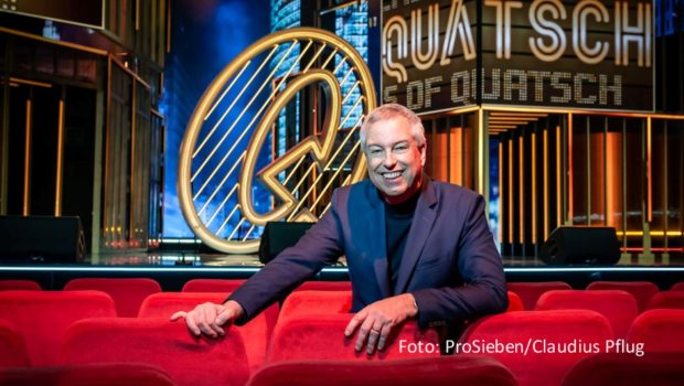 Entertainer Thomas Hermanns verabschiedet sich nach 30 Jahren „Quatsch Comedy Club“ von der Rolle als Moderator. ProSieben spendiert ihm aus diesem Anlass eine große Abschiedsshow, die am 29. Dezember ausgestrahlt wird. Mit dabei sind u.a. Oliver Pocher, Lisa Feller und Atze Schröder. (Foto: ProSieben/Claudius Pflug)