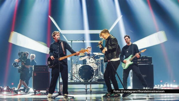 Am 21. März erscheint Thorsteinn Einarssons neues Album „Teardrops & Confettiguns“ pünktlich zum Start seiner nächsten Tournee. Einen Vorgeschmack auf das, was das Publikum erwartet, gab’s jetzt bei der Verleihung des Amadeus Austrian Music Awards in Wien. Foto: © instagram/thorsteinneinarsson