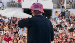 Am 1. August begeisterte Tim Bendzko das Publikum im Deutschen Haus in Paris mit einem einstündigen Konzert. Während der Olympischen Spiele war das Deutsche Haus im Rugbystadion Jean Bouin der zentrale Treffpunkt für das deutsche Team und seine Fans. (Foto: Lukas Piel)