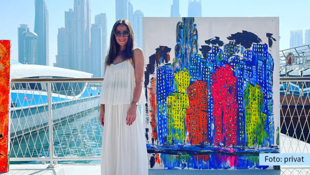 Die Erfurter Künstlerin Tina Reichel veröffentlicht ihr Werk „Dubai Skyline“ am morgigen 2. Dezember auch in digitaler Form als NFT. Anlass für die limitierte Auflage ist der 50. Jahrestag der Unabhängigkeitserklärung der Vereinigten Arabischen Emirate. (Foto: privat)