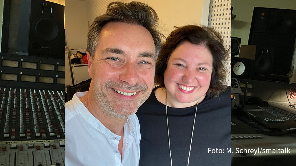 Moderator Marco Schreyl lädt am 8. Juni wieder zum „Tischgespräch“ auf WDR 5. Mit seinem Gast Meltem Kaptan spricht er u.a. über deren aktuellen Erfolg als Schauspielerin sowie über ihre Kindheit in Ostwestfalen. (Foto: M. Schreyl/smalltalk)