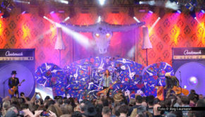 Wenn am 30. Juli das Programm bei Wacken Open Air 2025 startet, sind auch wieder MagentaTV und MagentaMusik mit zahlreichen Live-Übertragungen dabei. Auf dem Programm steht u.a. die für ihre ausgefallenen Bühnenshows bekannte Hard Rock-Band D-A-D aus Dänemark. Foto © Jörg Laumann