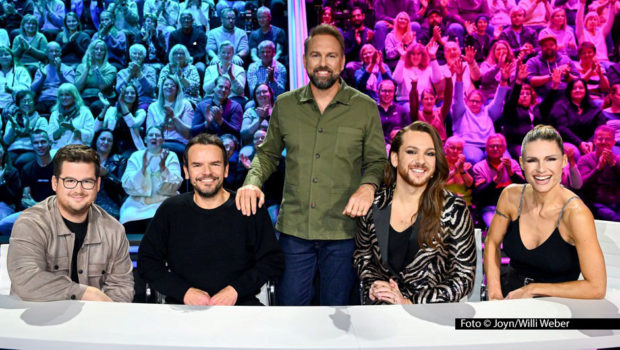 HP_WerIsses_Chris Tall, Steffen Henssler, Steven Gätjen, Riccardo Simonetti, Michelle Hunziker_Foto Joyn_Willi Weber