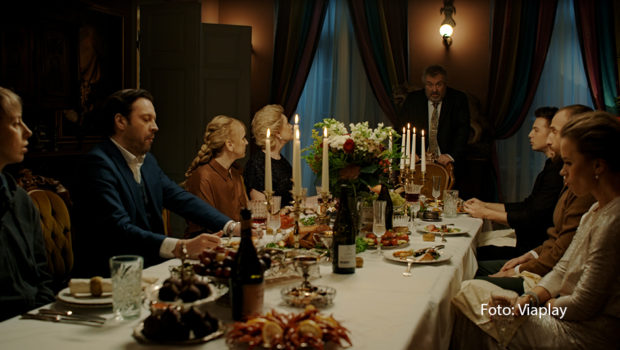 Ein Geschäftsmann wird an seinem 65. Geburtstag ermordet, wodurch alle anwesenden Familienmitglieder unter Tatverdacht geraten. In acht Episoden des estnischen Krimis geht’s bei MagentaTV auf die Suche nach der Antwort auf die titelgebende Frage: „Wer erschoss Otto Müller?“ (Foto: Viaplay)