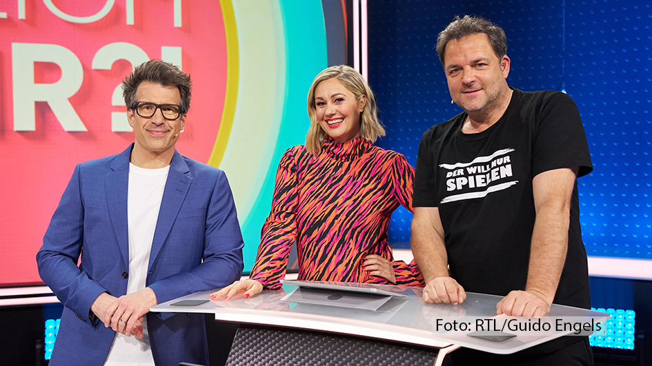 Am 29. Mai dreht sich bei RTL zur Primetime alles um die Frage „Wirklich wahr?!“ In der gleichnamigen neuen Rateshow treten immer zwei prominente Duos gegeneinander an, um skurrile Geschichten auf ihren wahren Kern zu überprüfen. In der von Daniel Hartwich moderierten Auftaktshow stellen sich u.a. Ruth Moschner und Martin Rütter dem Ratespaß. (Foto: RTL/Guido Engels)