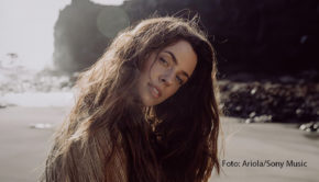 Am 25. August feiert Vanessa Mai mit Wolkenfrei in ihrer baden-württembergische Heimatgemeinde Aspach ihren Tournee-Auftakt. Bis zum Sommer des kommenden Jahres tourt ihr Schlager-Projekt durch Deutschland, Österreich, die Schweiz und Kroatien. (Foto: Ariola/Sony Music)