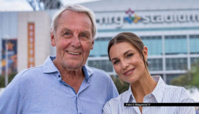 Moderatorin Laura Wontorra geht mit ihrem Vater, dem bekannten Sportjournalisten Jörg Wontorra, auf Entdeckungsreise durch die drei Gastgeberländer der Fußball-Weltmeisterschaft 2026. Die dabei entstehende Doku-Serie „Wontorras World Cup“ wird ab 14. Mai exklusiv bei MagentaTV gezeigt. Foto © MagentaTV