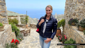 Eine neue Folge des Reisemagazins „Wunderschön“ steht am 3. August im WDR Fernsehen auf dem Programm. Reporterin Judith Rakers erkundet darin den Westen der griechischen Insel Kreta – und lernt dabei zahlreiche interessante Schauplätze abseits der üblichen Tourismuspfade kennen. Foto © WDR/Bavaria Entertainment