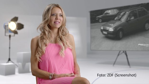 Die Frage „Früher war alles besser! Oder?“ wird am 8. August in der gleichnamigen „ZDFzeit“-Dokumentation aufgeworfen. Es geht um Autos, Immobilien, Mode und vieles mehr. Zu Wort kommen auch Prominente wie Laura Karasek, Sebastian Krumbiegel, Hans-Joachim Heist und Shary Reeves. (Foto: ZDF (Screenshot))