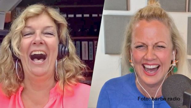 Barbara Schönebergers Moderationskollegin Bettina Tietjen ist in der aktuellen Podcast-Folge von „Mit den Waffeln einer Frau“ zu Gast. Dabei geht’s u.a. um Tietjens aktuelles Buch, in dem sie ihre eigenen Tagebücher verarbeitet hat. (Foto: barba radio)