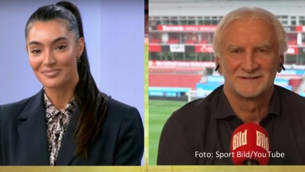 In der „Bild“-Sendung „Die Lage der Liga“ sprach Moderatorin Valentina Macri mit Nationalmannschafts-Sportdirektor Rudi Völler u.a. über dessen Zusammenarbeit mit Bundestrainer Julian Nagelsmann. Zudem ging es um eine mögliche Zukunft des Bayern-Jungstars Mathys Tel beim DFB. (Foto: SportBild/YouTube)