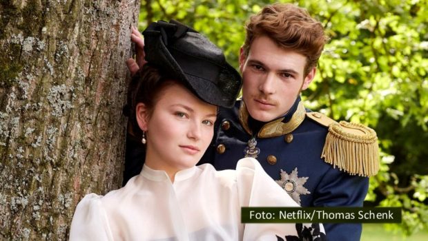 Am 27. und 28. September wird in Köln der Deutsche Fernsehpreis verliehen. Zu den Favoriten gehört auch die vier Mal nominierte Netflix-Serie „Die Kaiserin“, die in diesem Jahr auch noch ins Rennen um eine große internationale Auszeichnung geht: Sie ist für den Internation Emmy Award nominiert. (Foto: Netflix/Thomas Schenk)